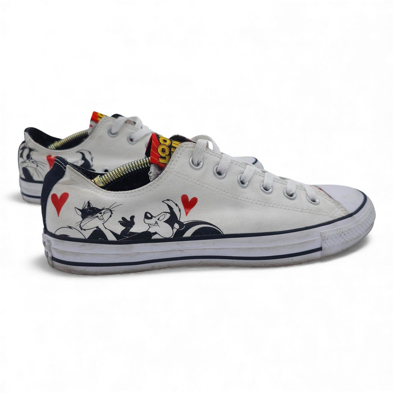 Converse Chuck Taylor All Star Looney Tunes Pepe Le Pew Canvas Sneakers M8 / W10