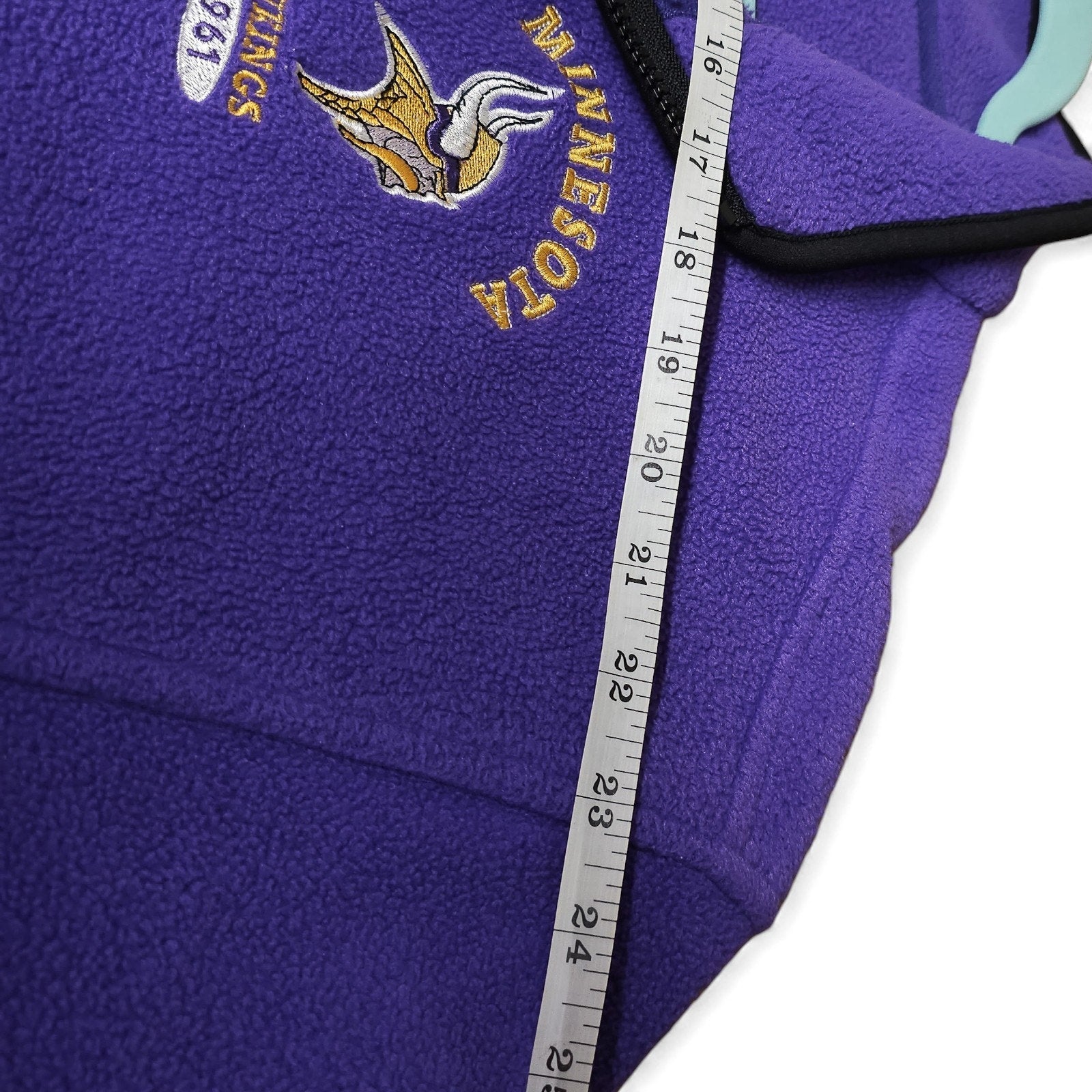 Vintage Minnesota Vikings Purple Embroidered Fleece Quarter Zip Sweatshirt XL by NFL