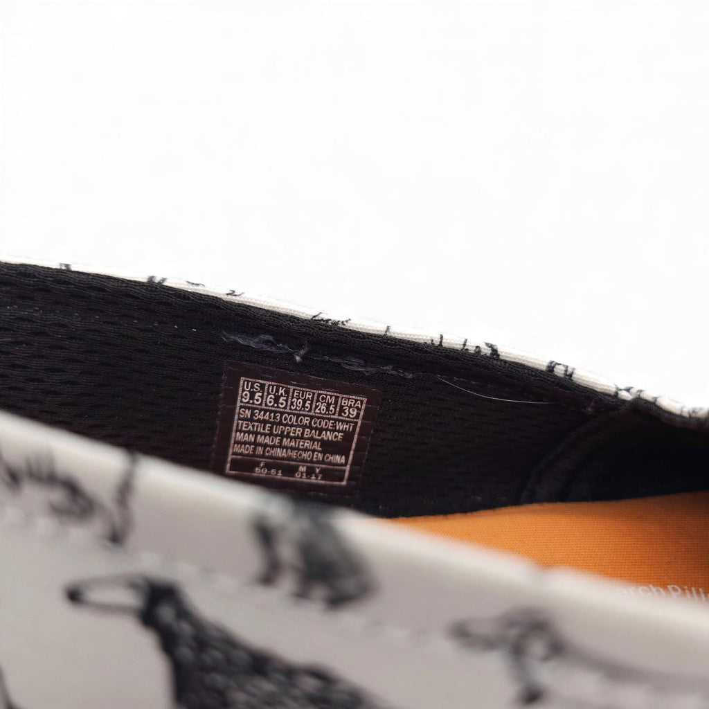 Bobs for Dogs Canvas Slip On Flats White Black Dog Print Shoes Women's Size 9.5