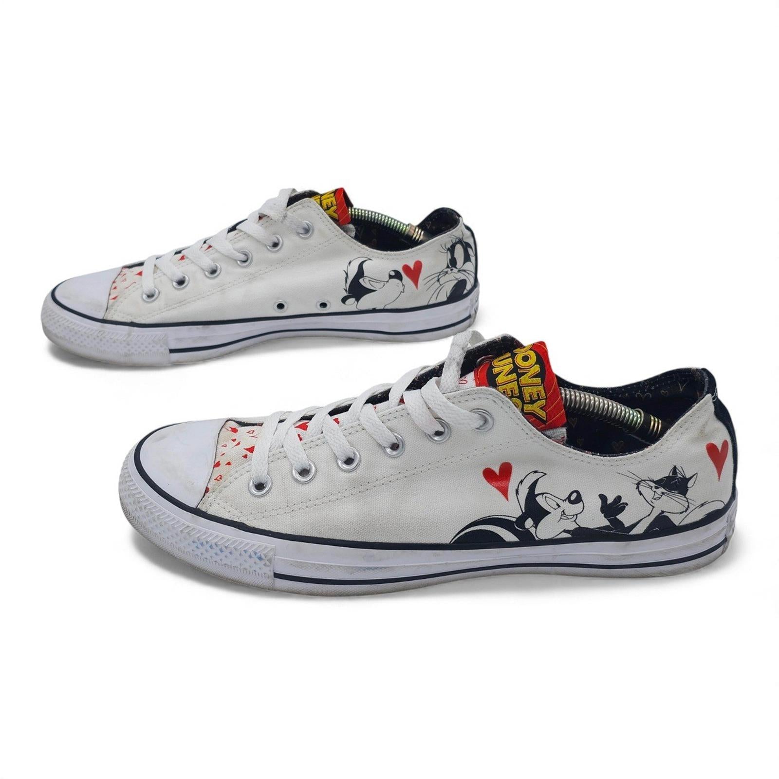 Converse Chuck Taylor All Star Looney Tunes Pepe Le Pew Canvas Sneakers M8 / W10