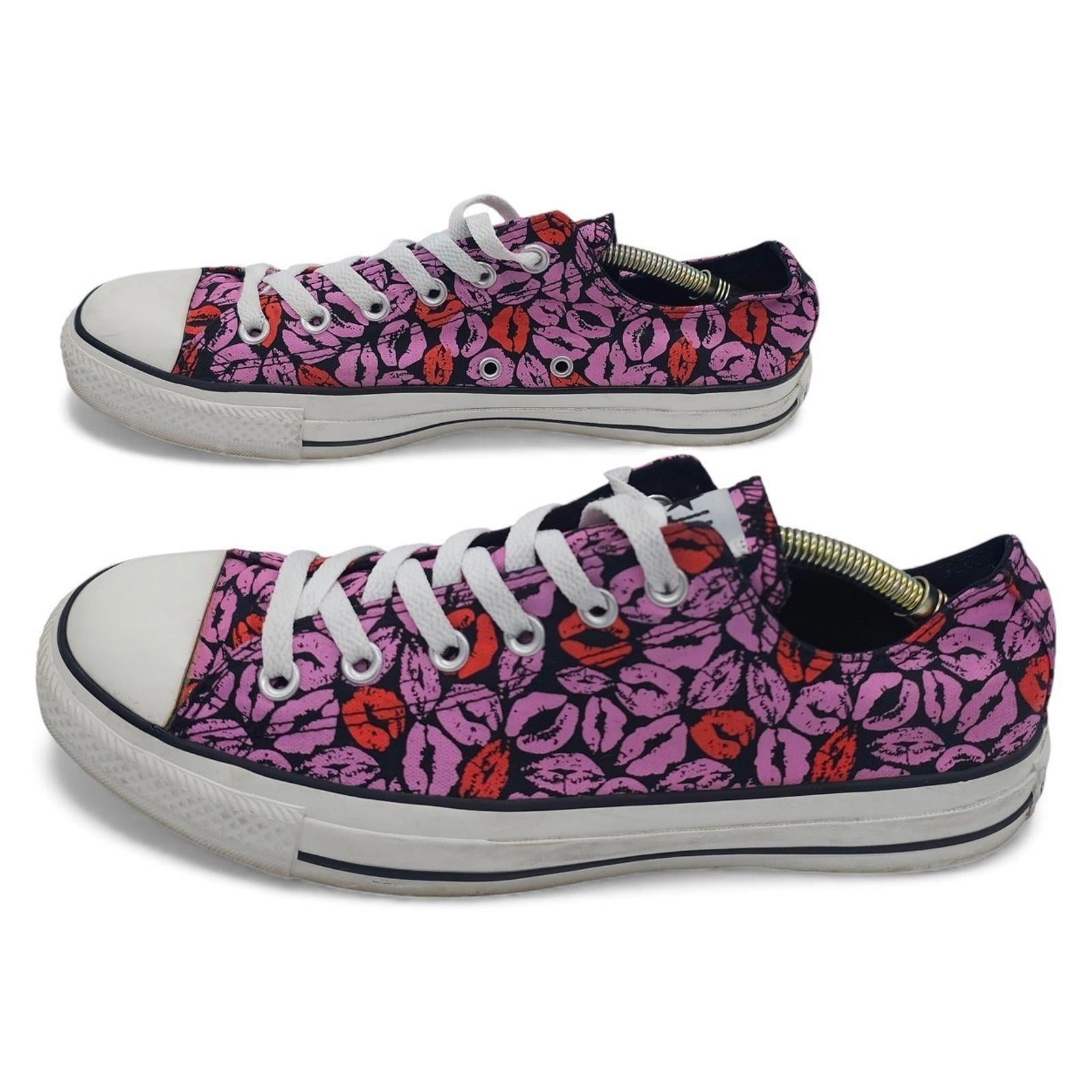 Converse Chuck Taylor All Star Low Top Lip Print Sneakers Women's Size 10