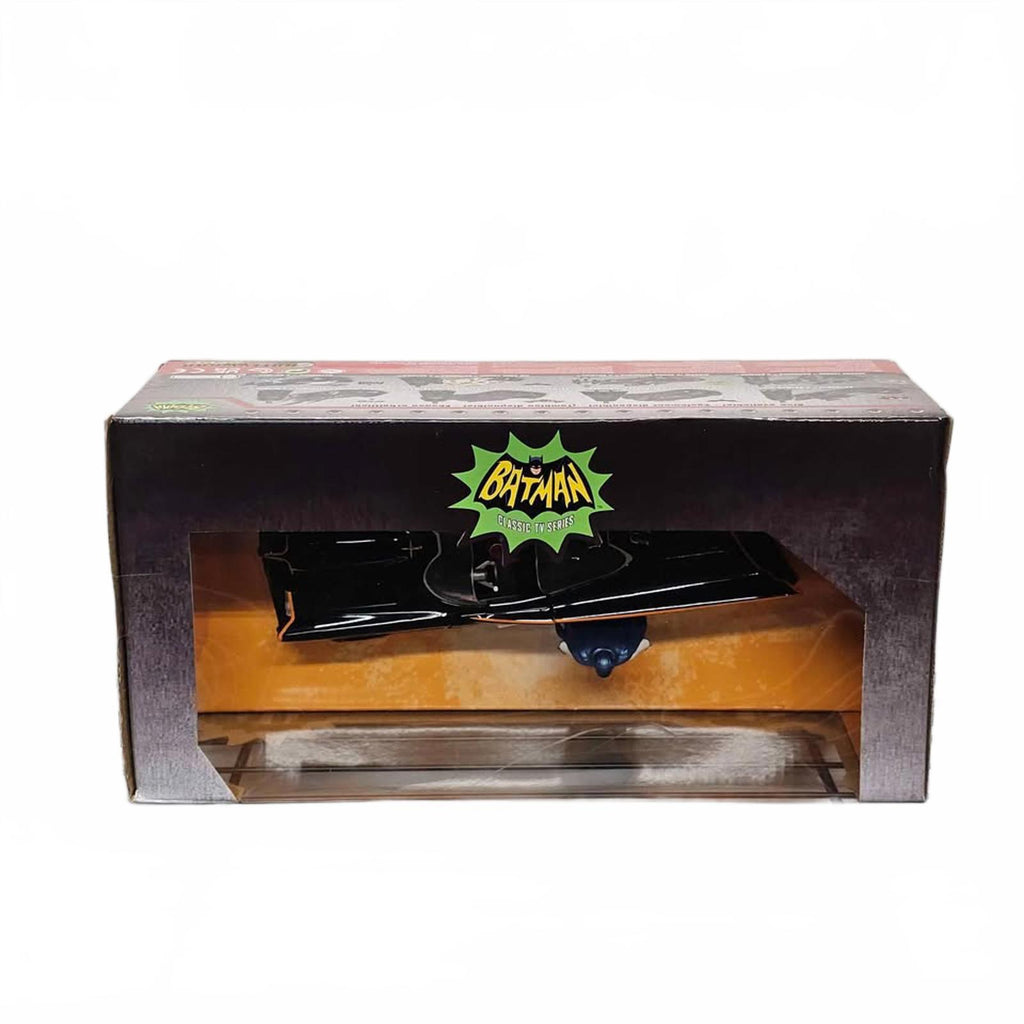 Jada Toys Classic TV Series Batman Batmobile & Batman Figure Set 1:24 by Jada Toys