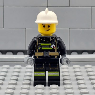 LEGO City 1255 FIREFIGHTER - WHITE HELMET City Town Fire Minifigure FAST