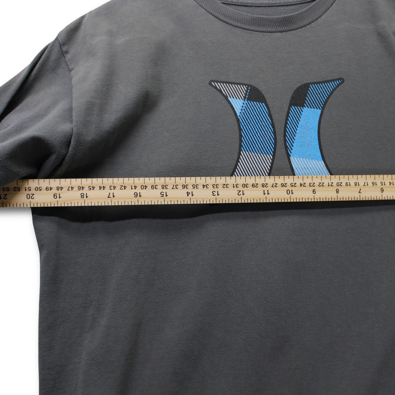 Vintage Y2K Hurley Graphic T-Shirt Mens Medium Charcoal Grey Plaid Logo Good - Image 6