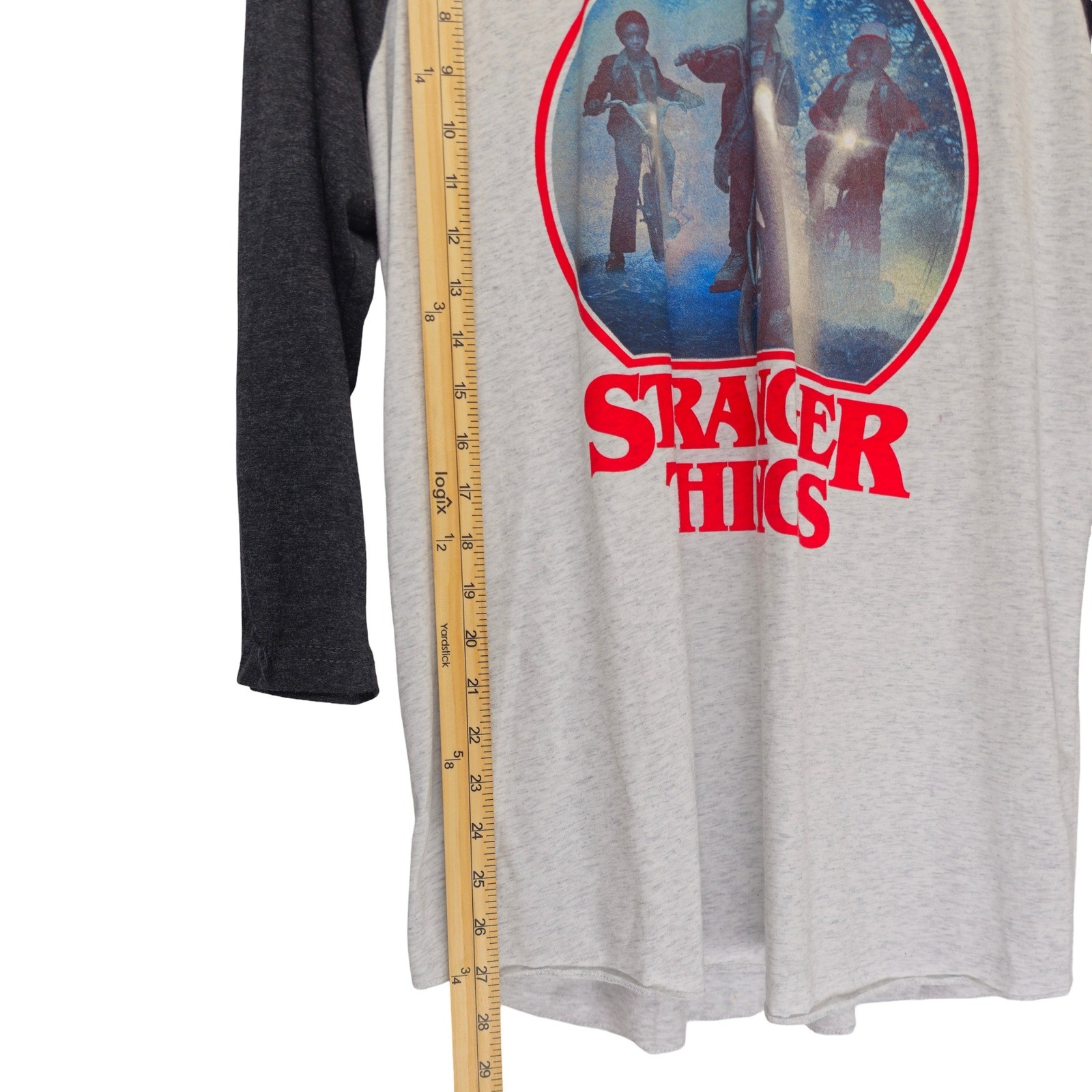 Stranger Things Raglan Baseball Shirt Mens Large Gray Black Excellent - Image 4