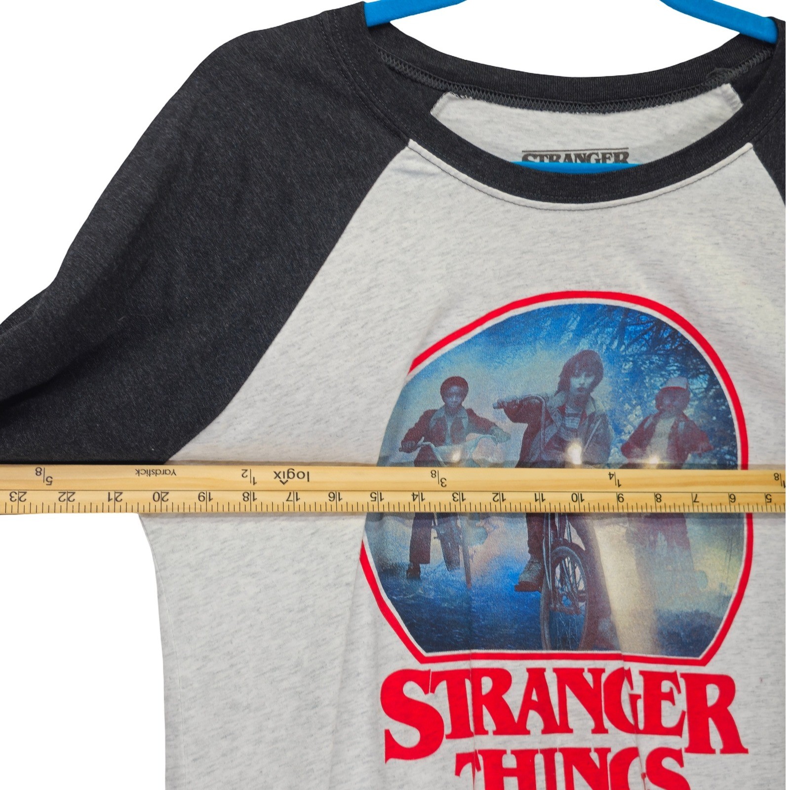 Stranger Things Raglan Baseball Shirt Mens Large Gray Black Excellent - Image 5