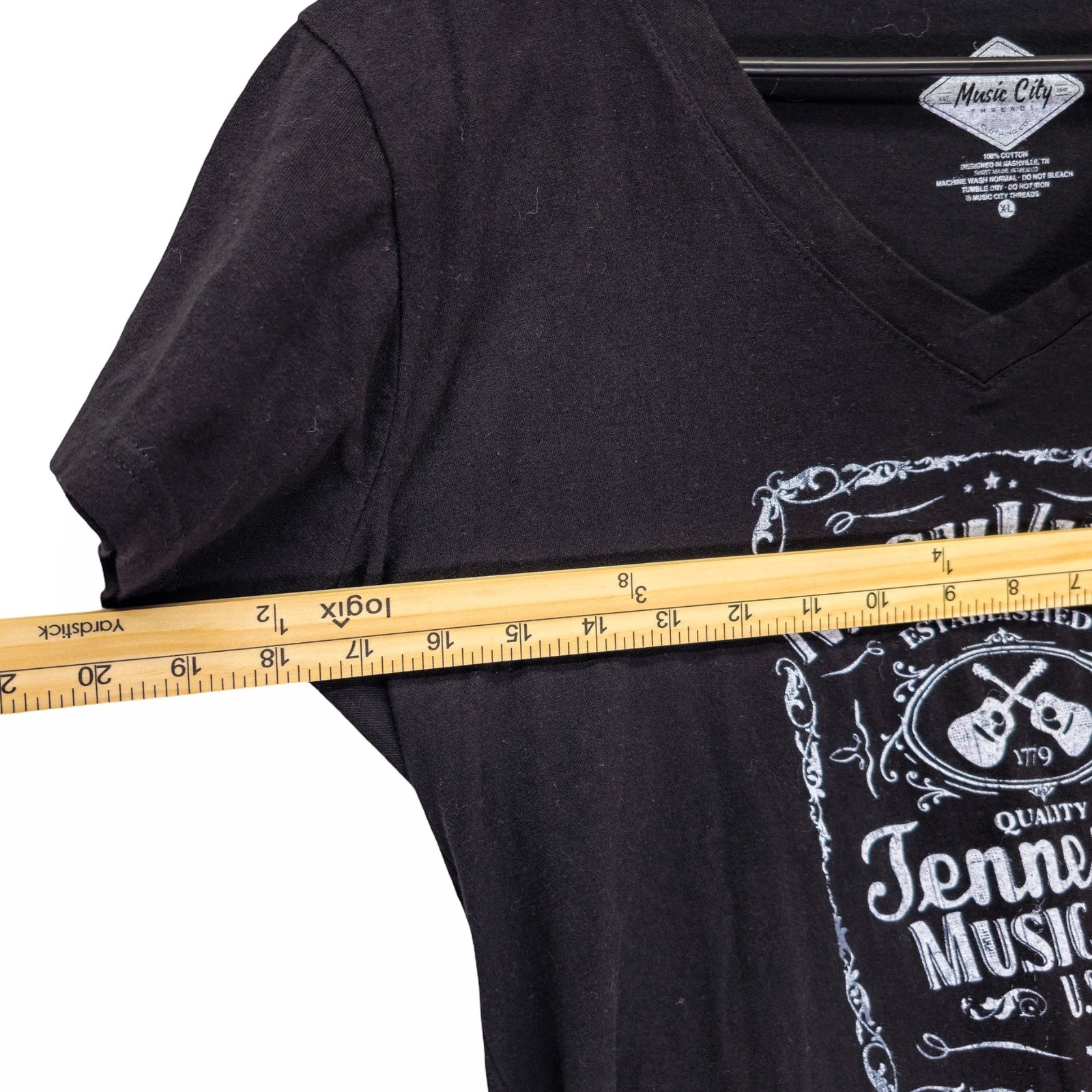 Music City Threads Nashville Tennessee V-Neck T-Shirt Women XL Black Excellent - Image 5