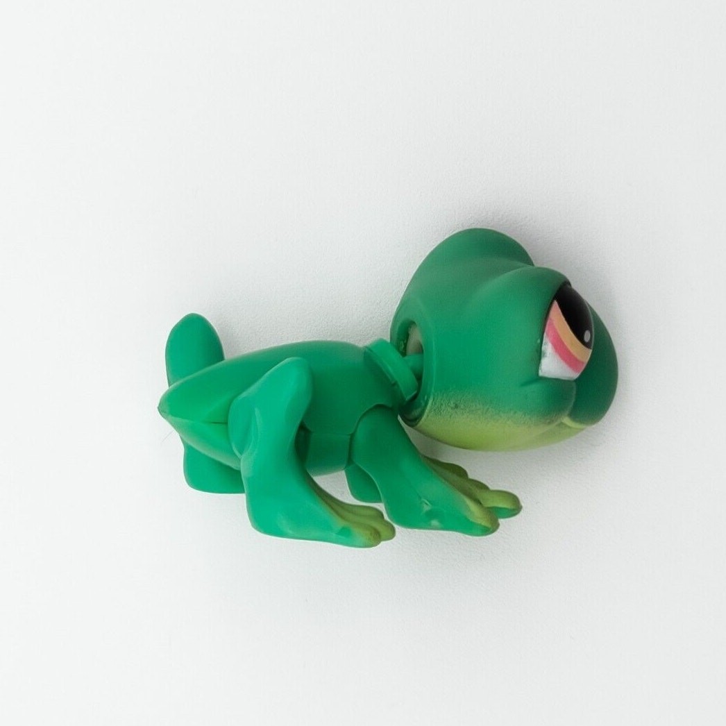 Littlest Pet Shop #236 Magic Motion Frog - Orange Eyes Leapin Lagoon Red Magnet - Image 4