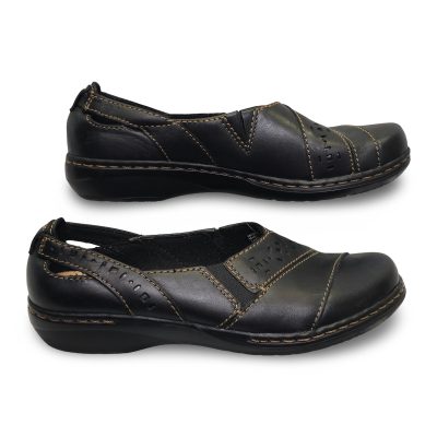 Clarks Loafers Women 6.5M Black Leather Slip On Laser Cut Good Condition